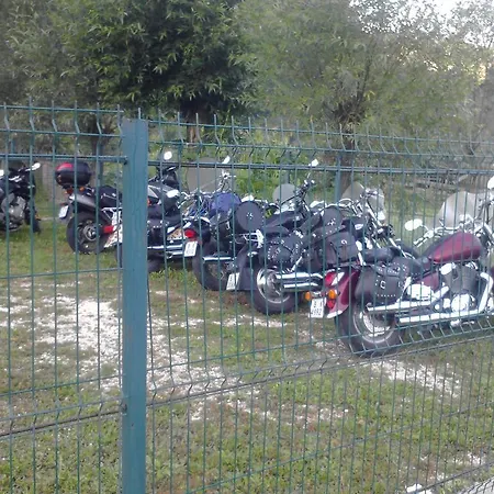 Pensiunea D O R U Arges Cotenesti